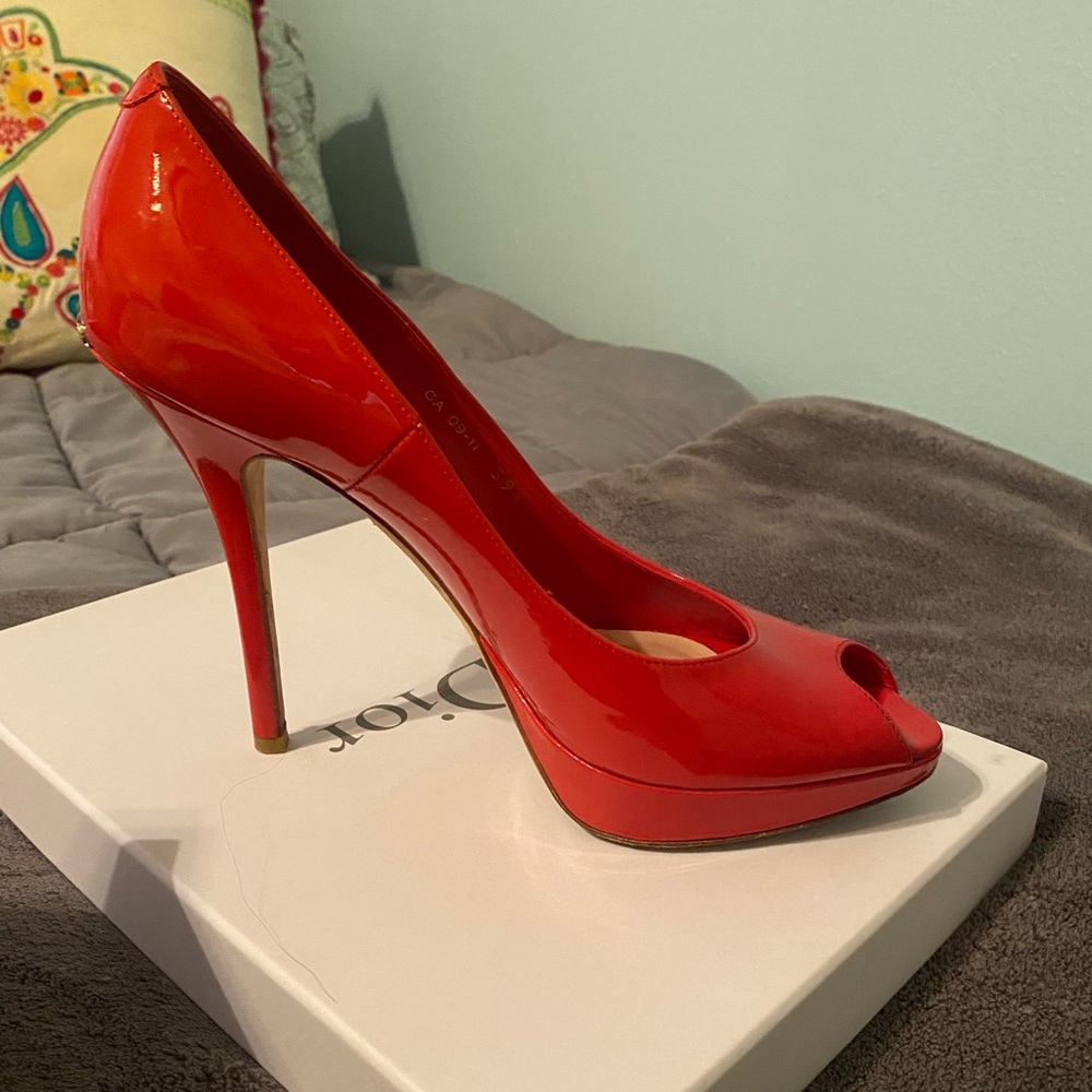Dior rouge platform pump open toe